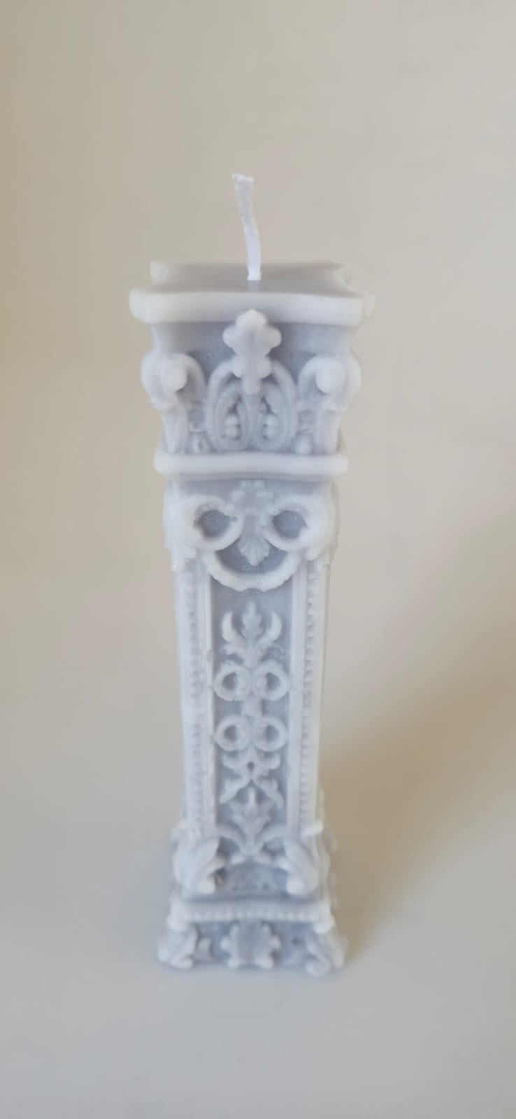 Candle 6 - Grey 20cm