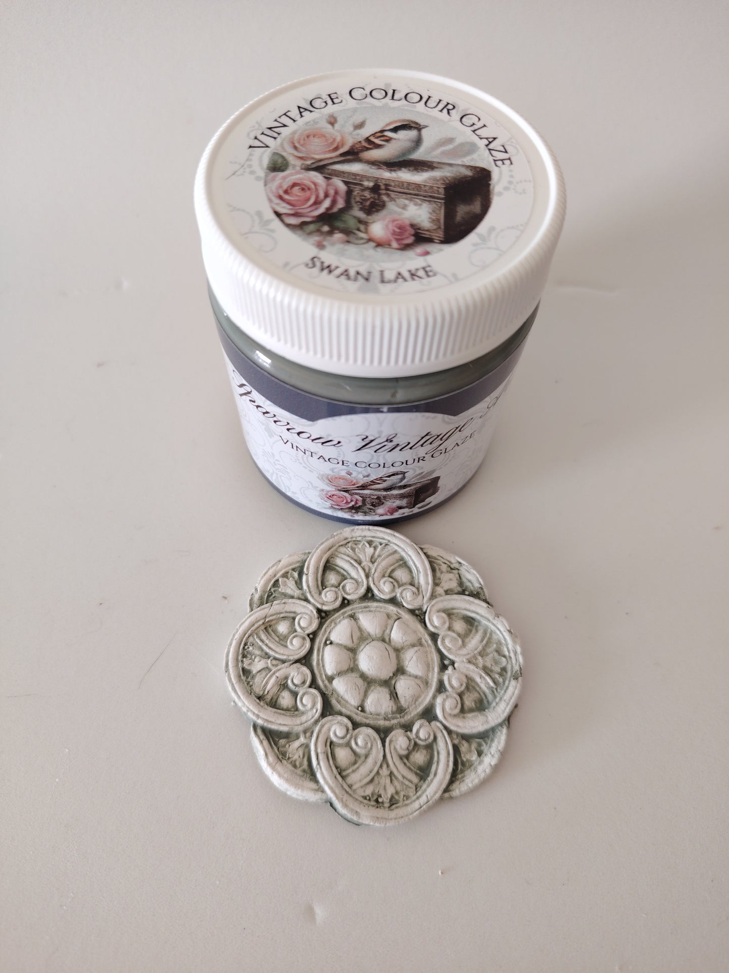 Antiquing Glaze (Swan Lake) 100ml