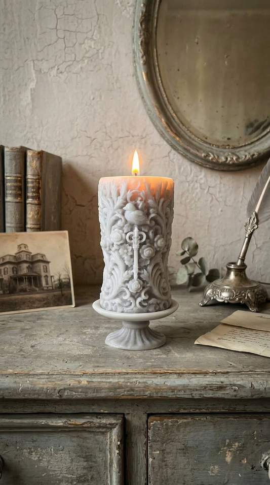 Candle 4 - Grey 17cm
