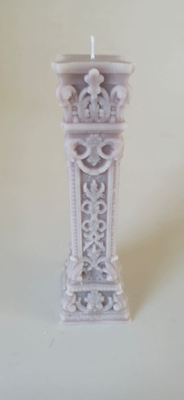 Candle 6 - Grey 20cm